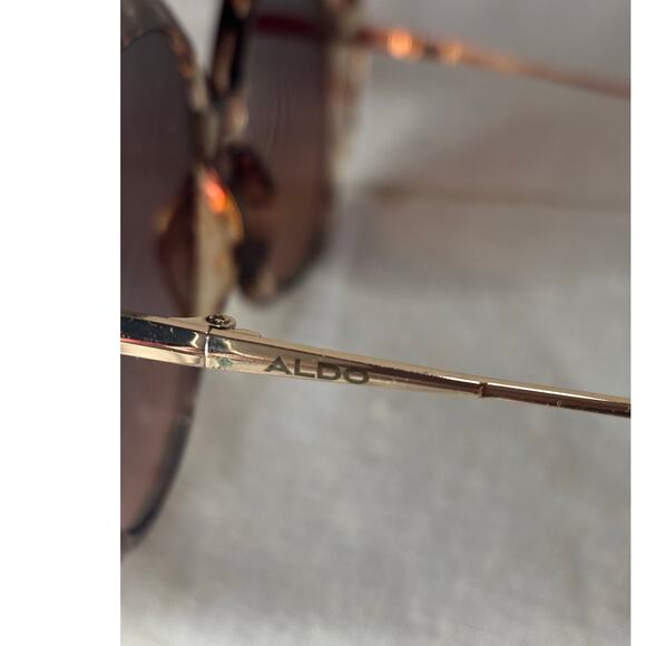 Aldo Oversized Tortoiseshell Sunglasses – Brown Gradient Lenses - Picture 8 of 16